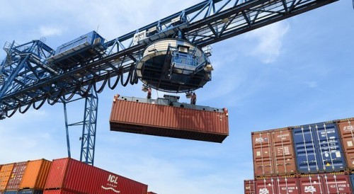 2018年1-6月中国与葡语国家进出口总额694.52亿美元