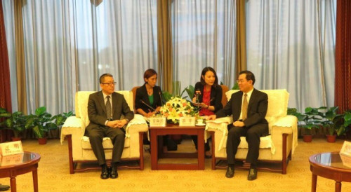 Meeting between Governor of Prefecture of Qingyuan, Guo Feng, and Delegation of the Permanent Secretariat of Forum Macao