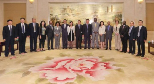 Members of the Permanent Secretariat of Forum Macao met with members of the Trade Bureau of Shanxi Province