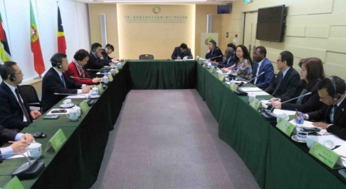 Encontro entre a Delegação do Ministério do Comércio da China e representantes do Secretariado Permanente do Fórum de Macau