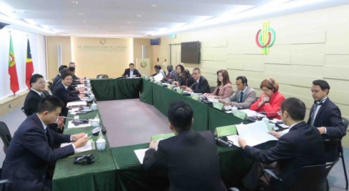 Intercâmbio entre o Secretariado Permanente do Fórum de Macau e a Delegação de Zhoushan