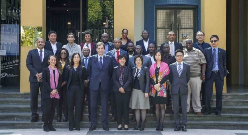 First batch of government tourism personnel of Portuguese-speaking countries with heads of MGTO, the Permanent Secretariat of Forum Macao and IFT