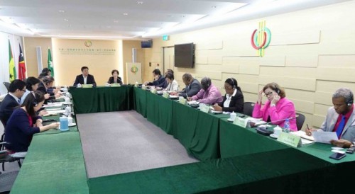 Delegação do Município de Zhuhai visita Secretariado Permanente do Fórum de Macau