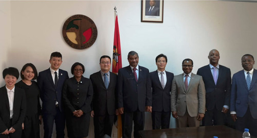 Encontro com o Ministro da Indústria e Comércio de Moçambique, Dr. Ragendra de Sousa