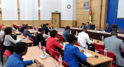 Delegation exchanges views with heads of Mozambican government departments dealing with Forum Macao affairs