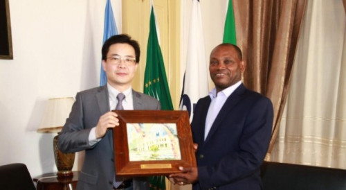 Forum Macao’s delegation meets Minister of Foreign Affairs and Communities of São Tomé and Príncipe Mr Urbino Botelho