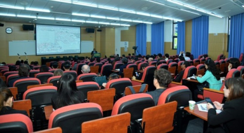 Discussion during the workshop