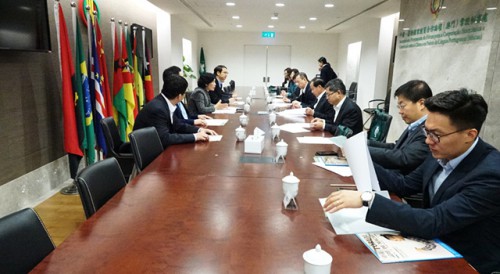 Representante do Comércio Internacional da China e Vice-Minístro do Comércio visita o Secretariado Permanente