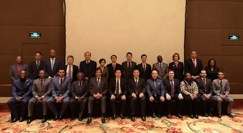 Fotografia em grupo dos participantes da Reunião