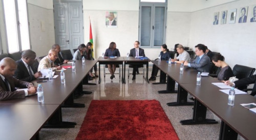 Reunião com a Ministra dos Negócios Estrangeiros, Cooperação e Comunidades de São Tomé e Príncipe, Dra. Elsa Pinto