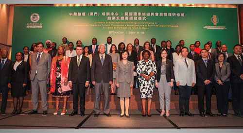 Group photo with guests and workshop programme participants