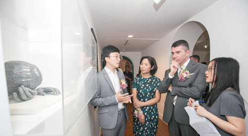 Officiating guests tour the exhibition