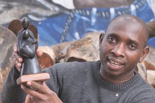 Mozambique: wood sculpture
