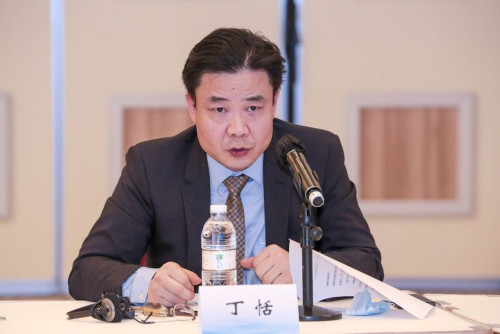 Deputy Secretary-General of Forum Macao Mr Ding Tian delivers his speech