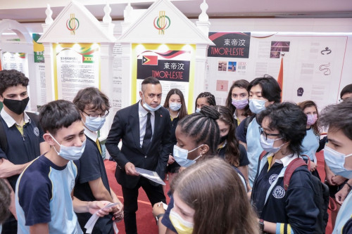 Intercâmbio entre estudantes e o Delegado de Timor-Leste do Fórum de Macau, Dr. Danilo Henriques