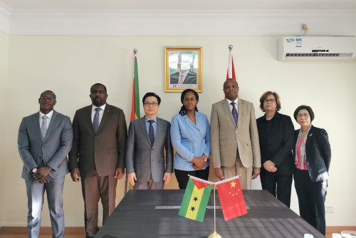 Visit to the Embassy of São Tomé and Príncipe in China