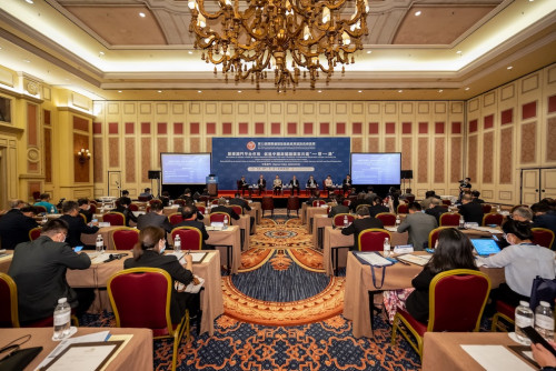 The parallel session on “Giving full play to Macao’s role as a platform in promoting the joint implementation between China and Portuguese-speaking Countries of the ‘One Belt, One Road’ initiative”