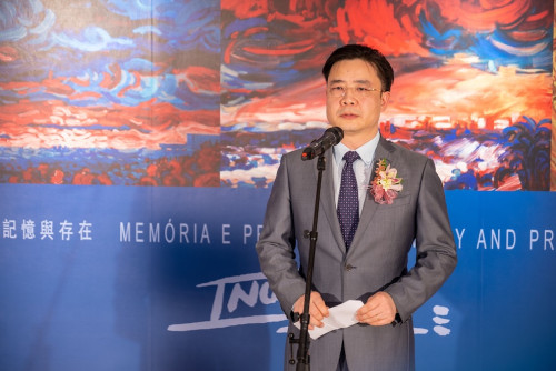 Secretário-Geral Adjunto, Dr. Ding Tian, a proferir o discurso 