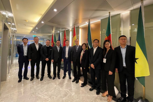 Visita da Direcção dos Serviços de Desenvolvimento Económico da Zona de Cooperação Aprofundada entre Guangdong e Macau em Hengqin