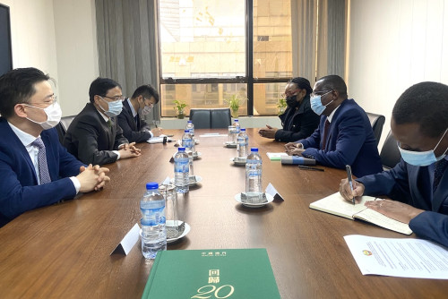 A delegação do Secretariado Permanente do Fórum de Macau visitou o Cônsul-Geral de Moçambique em Macau