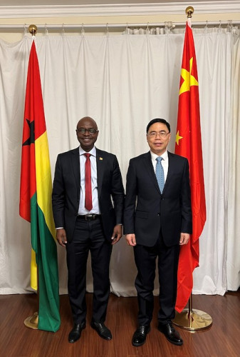 Visit to the Embassy of Guinea-Bissau in China