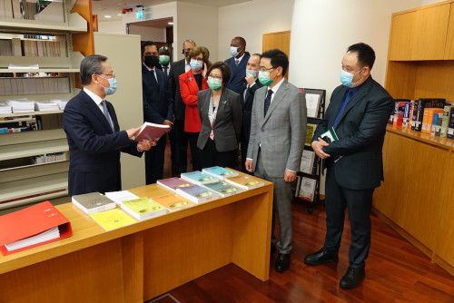 Visit by delegation from the Permanent Secretariat of Forum Macao to the Legislative Assembly