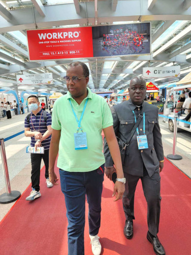  The delegation participates in activities of the Canton Fair