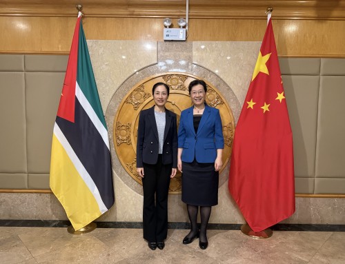 拜訪中國駐莫桑比克大使鄭璇