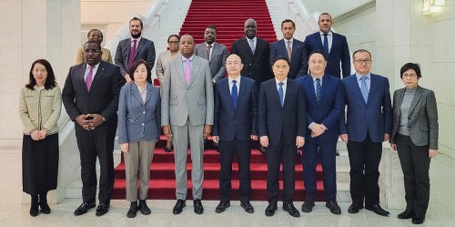 中国商务部承诺与葡语国家增加合作时加大对中葡论坛的支持力度