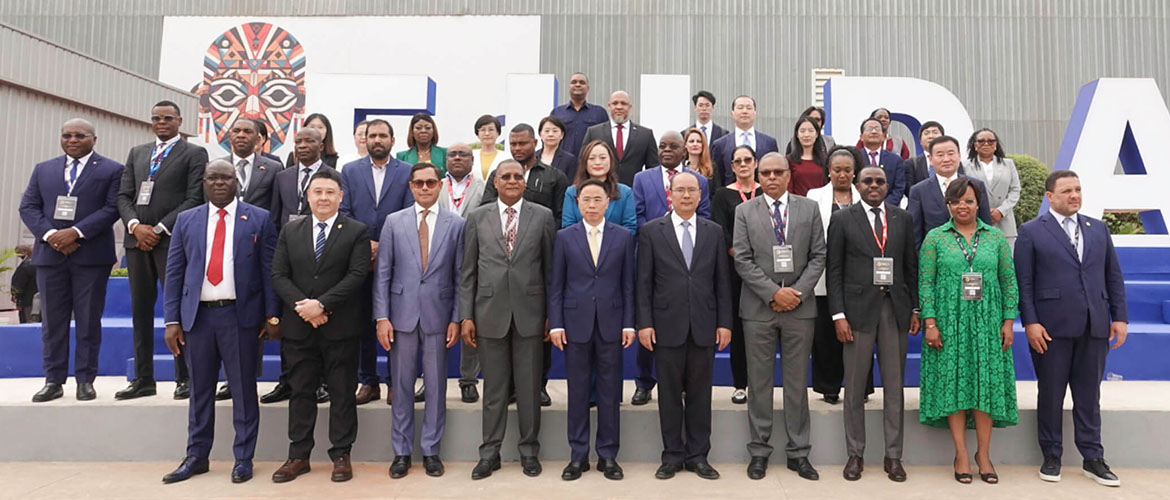 Secretariado Permanente do Fórum de Macau deslocou-se a Angola e participou no Encontro de Empresários para a Cooperação Económica e Comercial entre a China e os Países de Língua Portuguesa