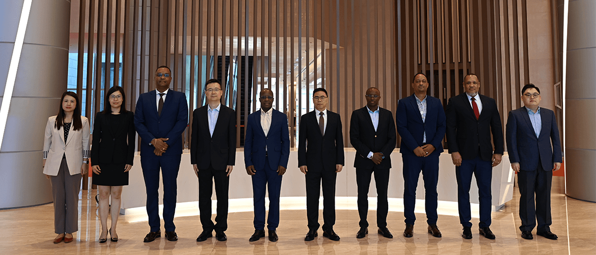 Personal Data Protection Authorities from Portuguese-Speaking Countries Visited the Permanent Secretariat of the Forum Macao